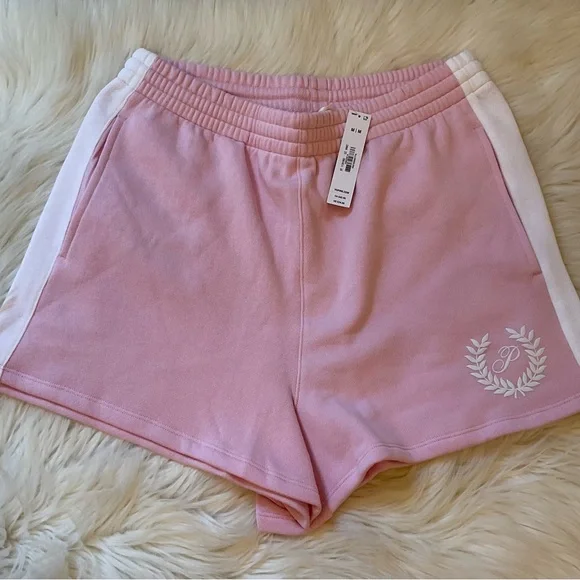 PINK Victoria’s Secret Ivy Fleece Relaxed Shorts - NWT - Medium - Pink Orchid - Picture 2 of 8
